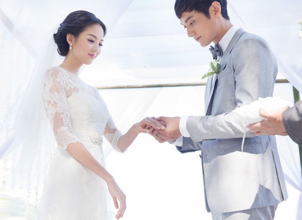Những người chồng đẹp trai hơn tài tử màn bạc của sao nữ châu Á 2