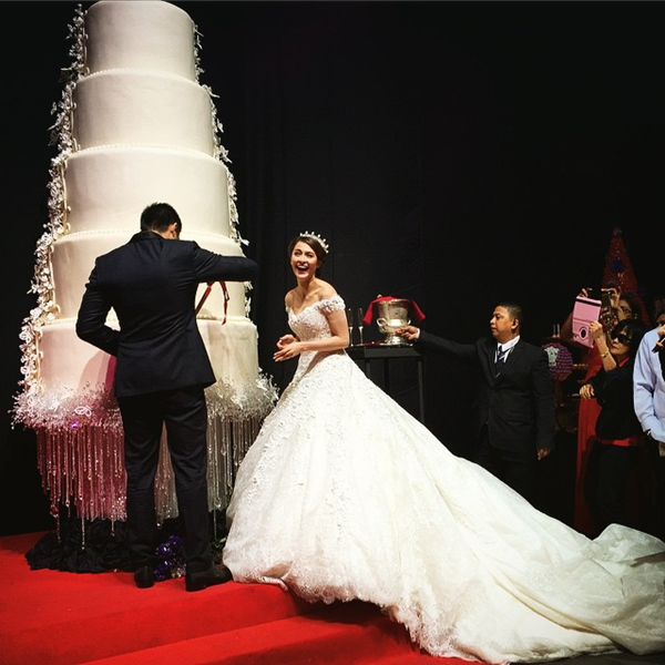 Hé lộ thêm những hình ảnh long lanh trong đám cưới Marian Rivera 14