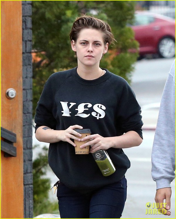 Kristen Stewart mắt thâm quầng kém xinh khi để mặt mộc 3