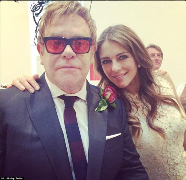 Loạt sao nô nức dự đám cưới của danh ca đồng tính Elton John 17