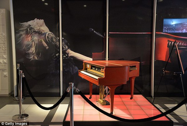 Cuộc đời và sự nghiệp Taylor Swift được trưng bày triển lãm 3