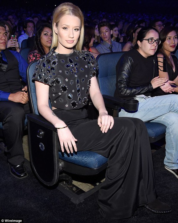 Loạt sao Hollywood nổi tiếng quy tụ ở "People's Choice Awards 2015" 8