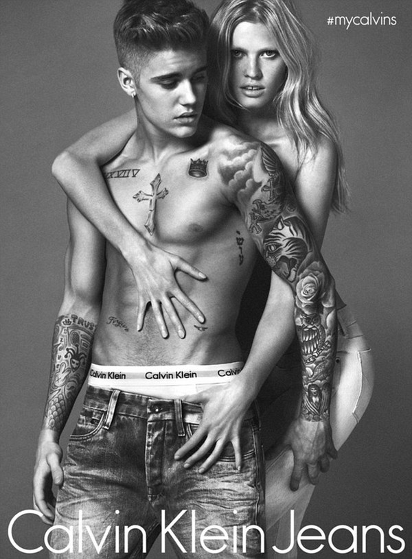 Justin Bieber bị tố photoshop để có 6 múi trong quảng cáo nội y 1