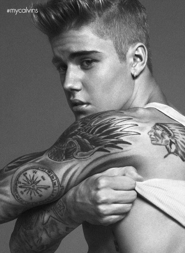 Justin Bieber bị tố photoshop để có 6 múi trong quảng cáo nội y 7