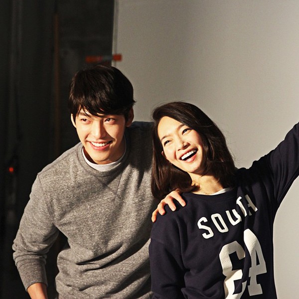 "Hồ ly" Shin Min Ah tình tứ thân mật bên Kim Woo Bin 7