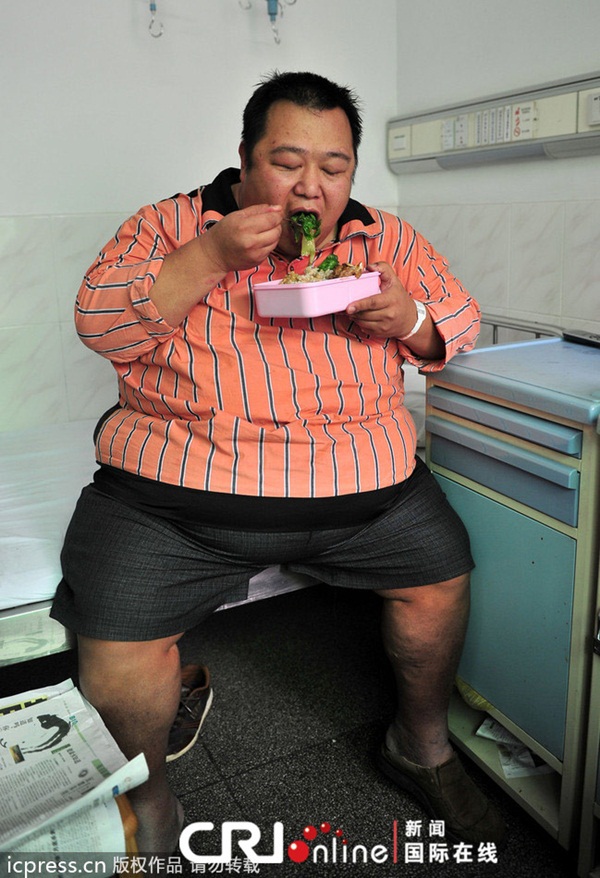 Trung Quốc: Quá to béo nên phải cắt bỏ... 90% dạ dày 1