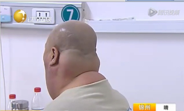 Trung Quốc: Biến th&agrave;nh &ldquo;cổ h&agrave; m&atilde;&rdquo; v&igrave;... ham rượu 2