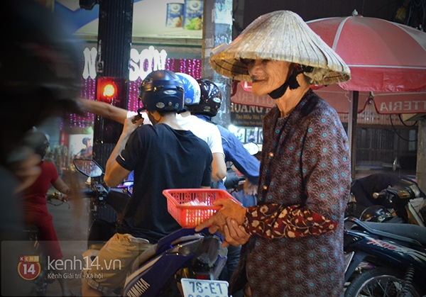 Người nghèo ăn xin ở Sài Gòn "vừa mừng vừa lo" 1