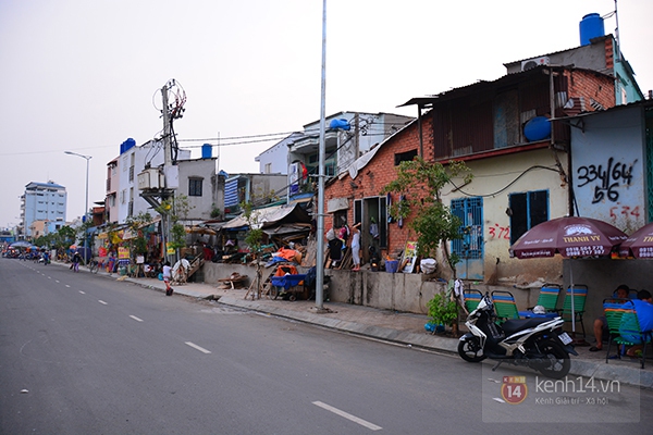 Chuyện lạ ở con đường mới mở tại S&agrave;i G&ograve;n: Bắc thang để leo v&agrave;o nh&agrave; 3