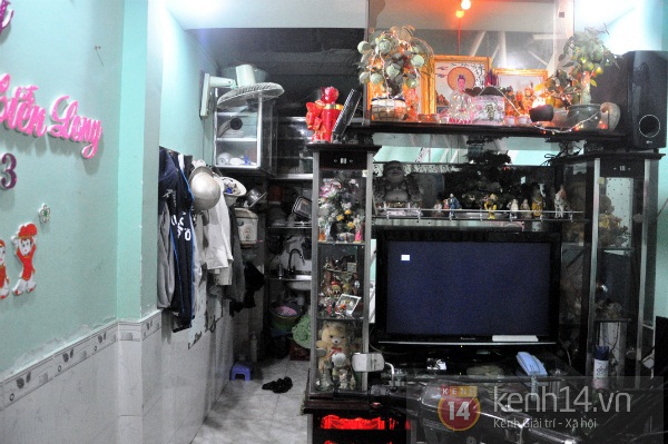 Cha mẹ nghi can bắt c&oacute;c b&eacute; trai 1 ng&agrave;y tuổi đi&ecirc;u đứng v&igrave; h&agrave;nh động của con g&aacute;i 4