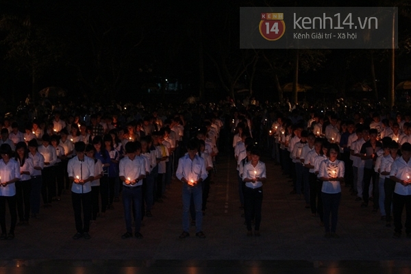 Giới trẻ Quảng Bình thắp 103 ngọn nến tưởng niệm Đại tướng 1
