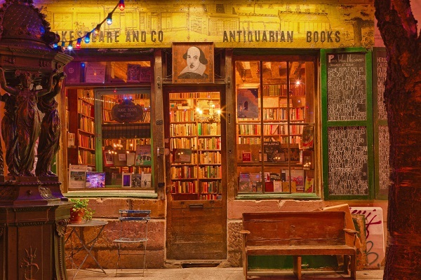 Đến Paris thăm hiệu sách cổ đẹp nhất thế giới 15