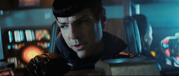 Kẻ xấu "Star Trek 2" đã bớt tung hoành 5