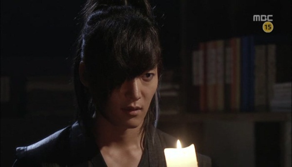 Cha ruột Kang Chi (Lee Seung Gi) trở lại đầy "hắc ám" 1