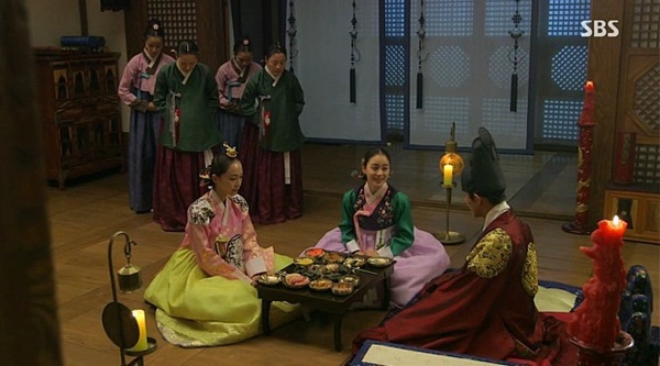 Jang Ok Jung (Kim Tae Hee) tự hạ độc bản thân 1