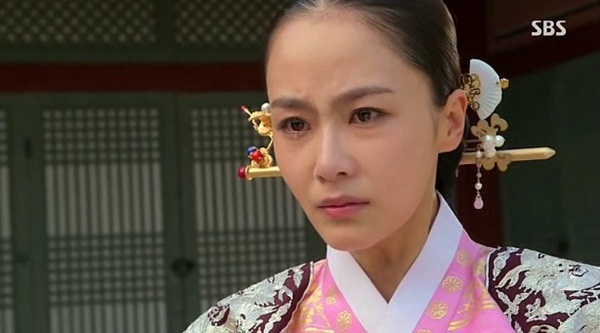 Jang Ok Jung (Kim Tae Hee) tự hạ độc bản thân 5