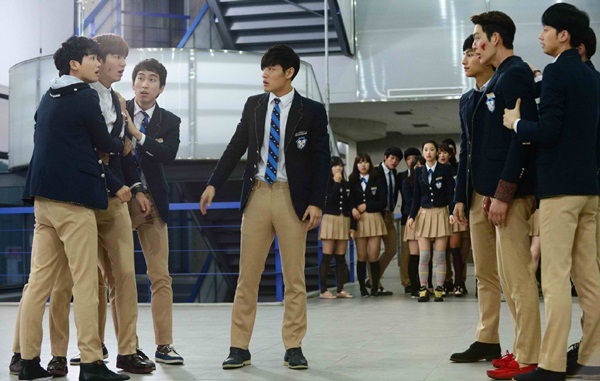 Tác dụng "ngã ngửa" của cặp chân dài cộp mác "The Heirs" 16