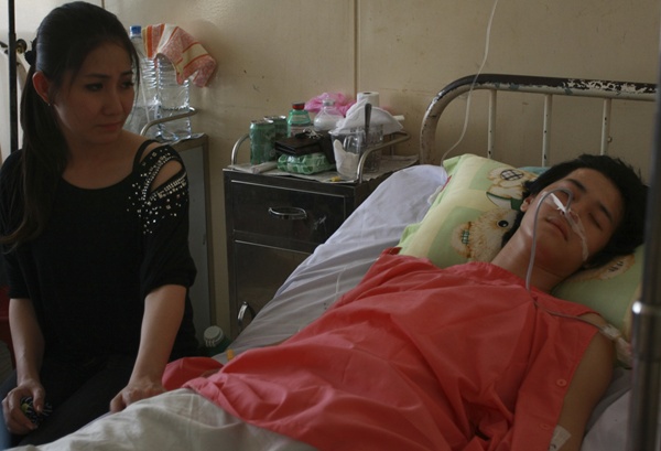 "Hoảng hồn" với những lần sao Việt gặp sự cố sức khỏe 15