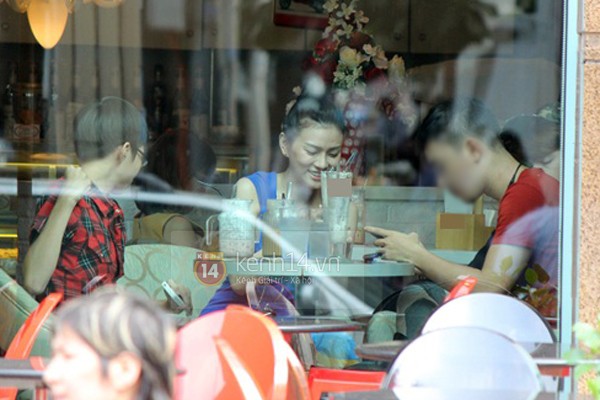 Thu Thủy mặt mộc đi cafe sau nghi án độn cằm 6
