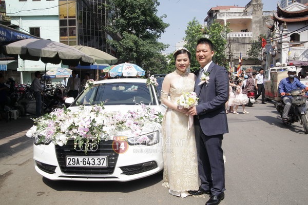 Mỹ Dzung vẫn xinh đẹp trong ngày cưới dù mang bầu 5 tháng 8