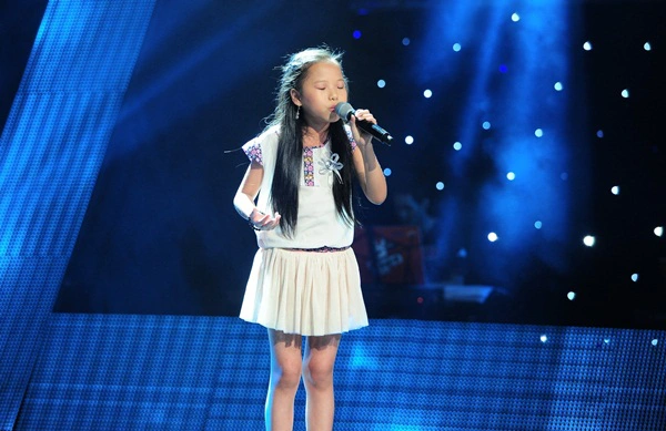 The Voice Kids tập 3: 4 HLV "khẩu chiến" vì con gái nữ diễn viên Chiều Xuân 3