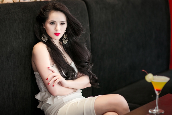 Hương Thảo lên đường thi "Miss World 2013" vào ngày 3/9 1