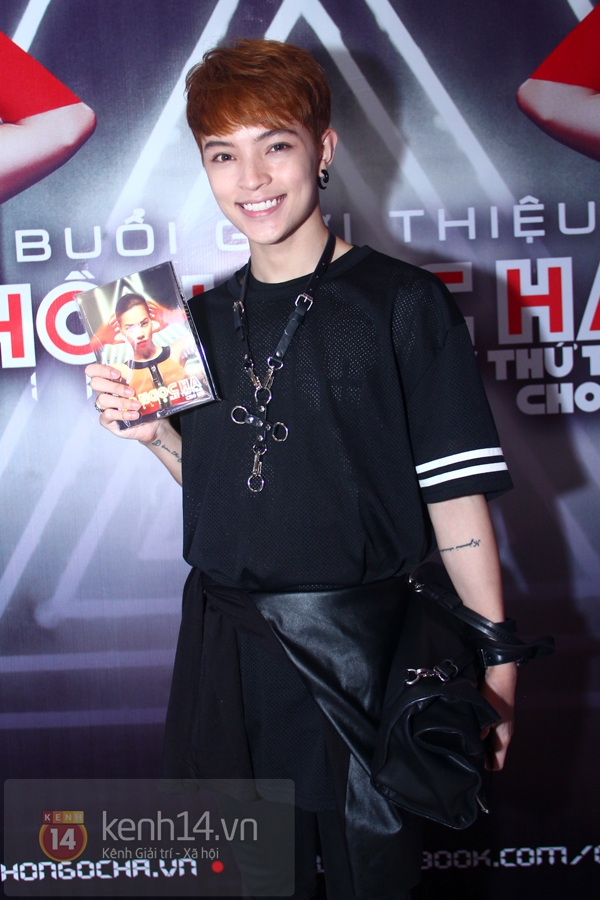 HLV Hà Hồ tái ngộ team "The Voice" trong buổi ra mắt single 12