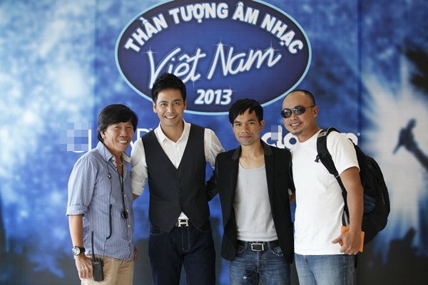 Quán quân Ya Suy giản dị về thăm lại "Vietnam Idol" 5