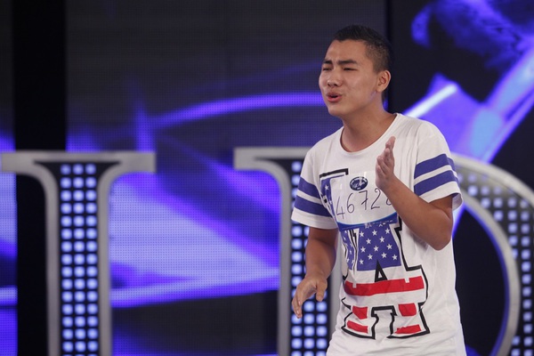 Thí sinh X-Factor Anh, Quân Kun là tâm điểm của Vietnam Idol tập 2 4