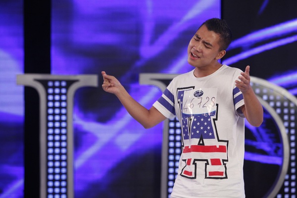 Thí sinh X-Factor Anh, Quân Kun là tâm điểm của Vietnam Idol tập 2 5