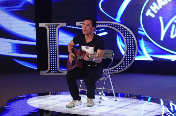 Vietnam Idol: Mỹ Tâm một mình "chịu trận" khi thí sinh "tăng động" tỏ tình 7