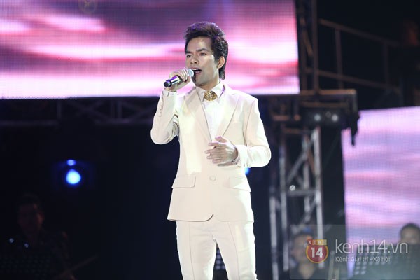 Ya Suy trở thành Quán quân Vietnam Idol 2012 12