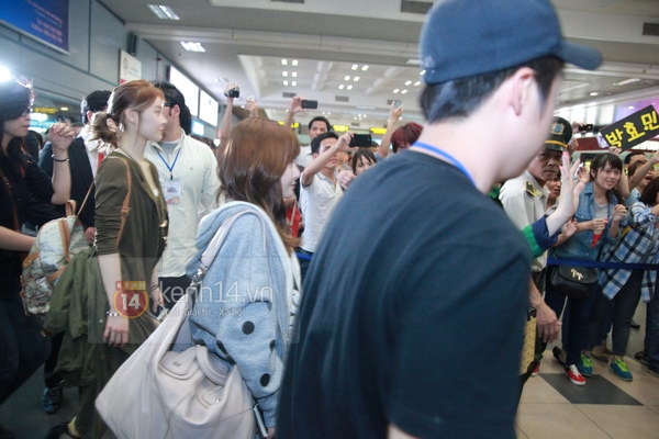 Clip: T-ara vất vả vượt vòng vây fan Việt về khách sạn 6
