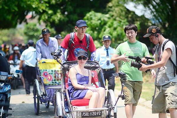 Dàn sao Hàn gây náo loạn ở Huế và Phan Thiết 2 Dàn sao Hàn gây náo loạn ở Huế và Phan Thiết 2