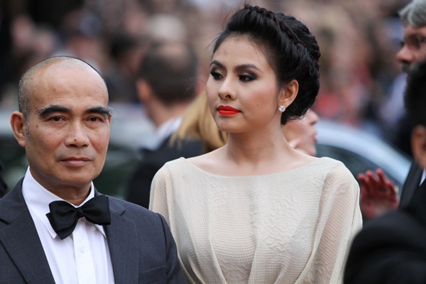 Cận cảnh trang phục của sao Việt trên thảm đỏ Cannes 2013 9