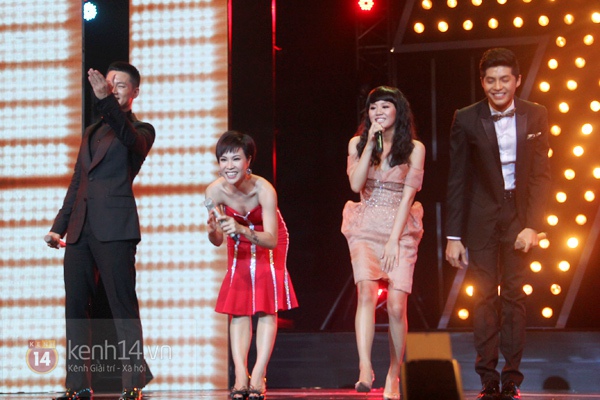 Hồ Trung Dũng bất ngờ "vượt mặt" Noo Phước Thịnh tại "HTV Award 2013" 25