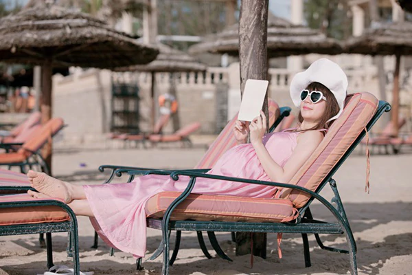 Vợ Lý Hải gần đến ngày sinh vẫn đi bơi với chồng con 3