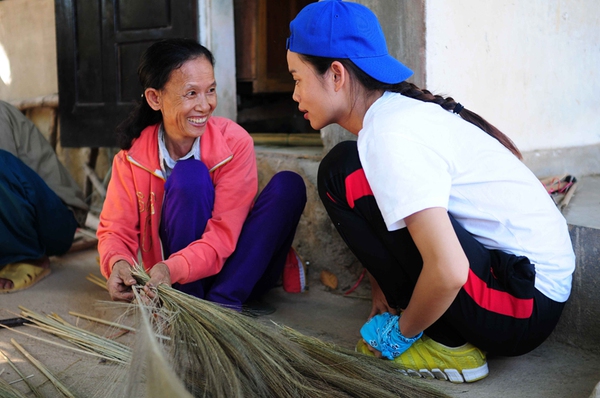 Linh Chi bị ném đá trong "Cuộc đua kỳ thú" vì phát ngôn vô lễ 18