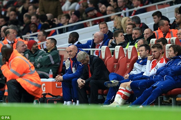 Thất bại trước MU: Đã đến lúc Arsene Wenger nên rời khỏi Arsenal?  11