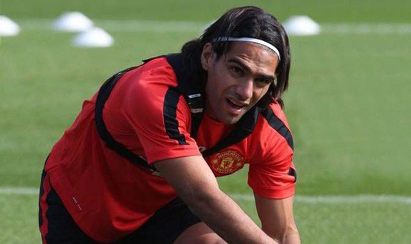 Điểm tin sáng 11/11: MU chán nản với chấn thương của Falcao 4