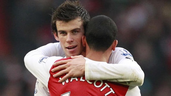 Tiết lộ: Theo Walcott quá sợ những trò chơi khăm của Gareth Bale 2