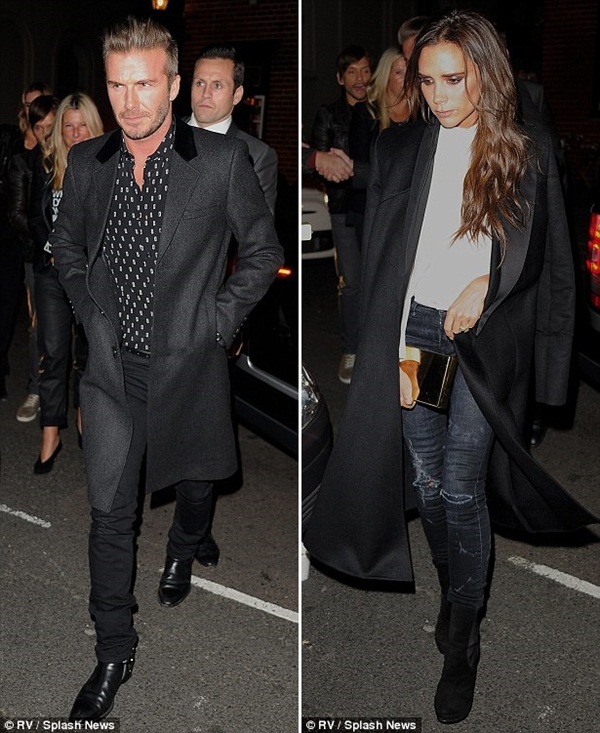Vợ chồng Beckham mặc &aacute;o kho&aacute;c đ&ocirc;i đi dự tiệc 2