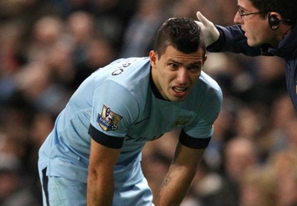 "Kun" Aguero bật khóc vì chấn thương ngay phút thứ 2 1