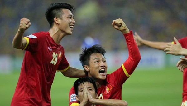 Malaysia 1-2 Việt Nam: Cơn lốc đỏ cuốn phăng chảo lửa Shah Alam 4