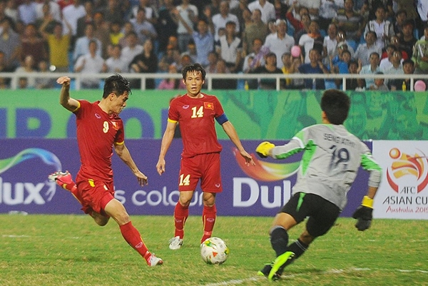 Lịch sử đối đầu đầy duyên nợ giữa ĐT Việt Nam và Malaysia tại AFF Cup 4
