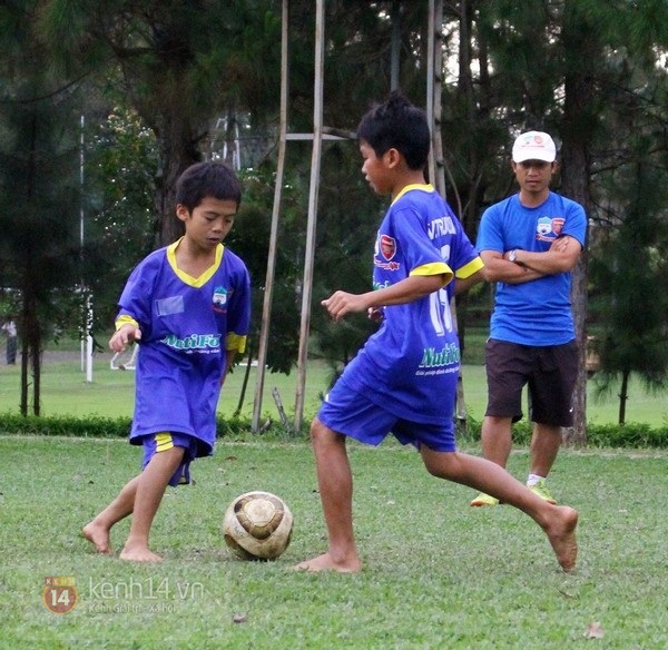 "Ngọc quý” Trần Gia Huy của học viện HAGL 4