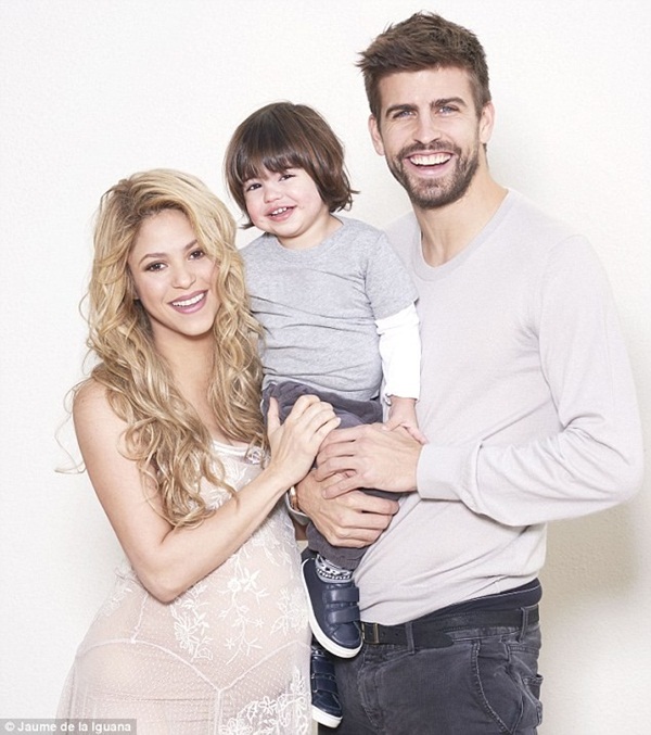 Sao Barcelona n&ocirc; nức tới dự sinh nhật con trai Pique - Shakira 9