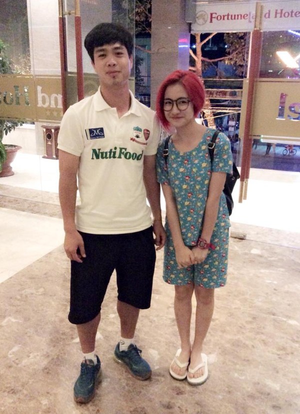 Công Phượng "hẹn hò" Hòa Minzy sau trận đấu với Hải Phòng? 8