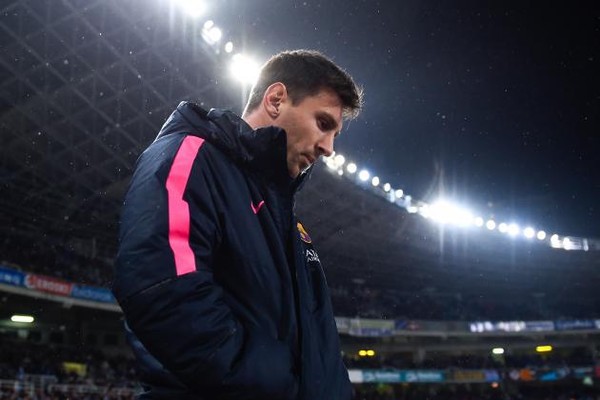Vì sao mối quan hệ giữa Lionel Messi và Luis Enrique trên đà đổ vỡ? 1