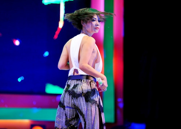 Khi "trật tự" của showbiz Việt được thiết lập bằng lệnh cấm 9